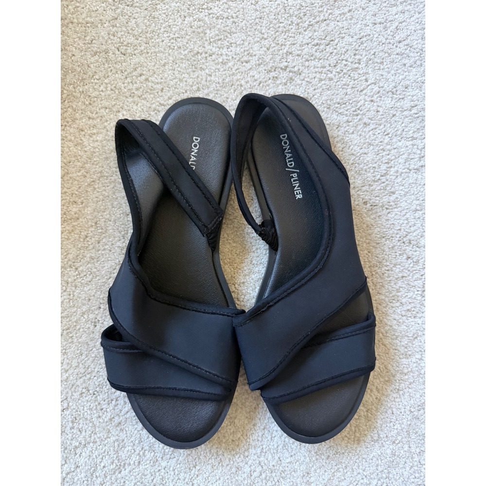 Donald J. Pliner Barta Sandal 8 Black Neoprene Slingback Platform Sporty Strappy